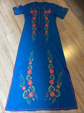 Vintage embroidered hostess dress/swim cover Blue Embroidered Floral Maxi Dress